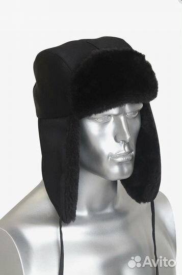 Шапка зимняя и перчатки горнолыжные