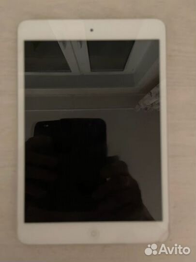 Продам iPad-mini первое поколение (16Gb)