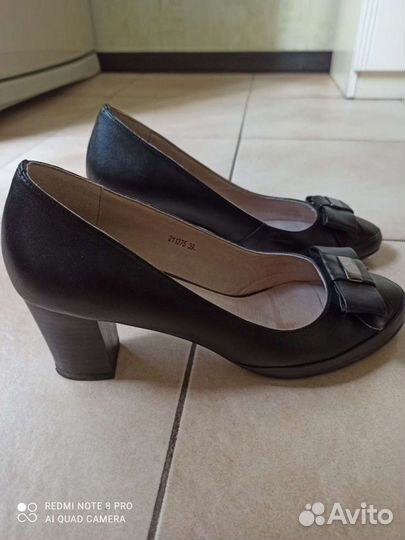 Продам женские туфли