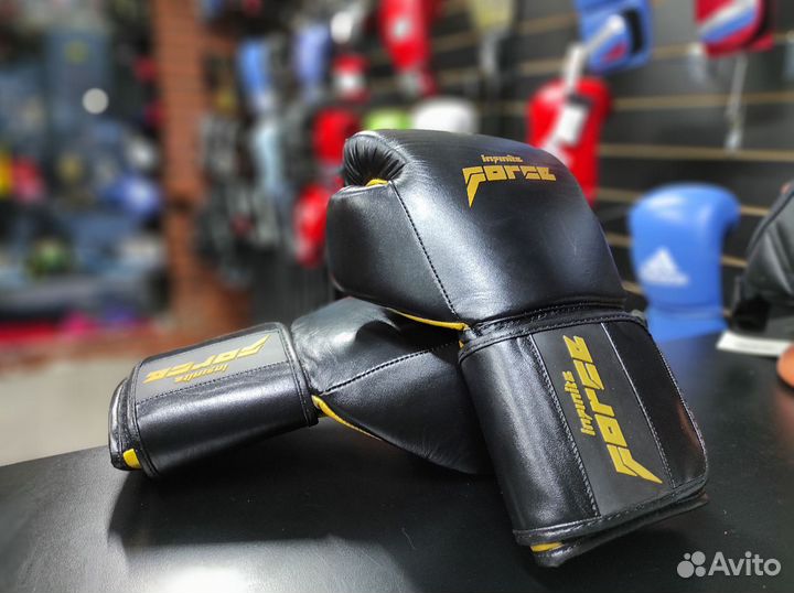 Боксерские перчатки Infinite Force Switchblade