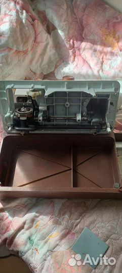 Швейная машина чайка 134