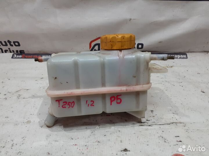 Chevrolet Aveo Т250 расширительный бачок
