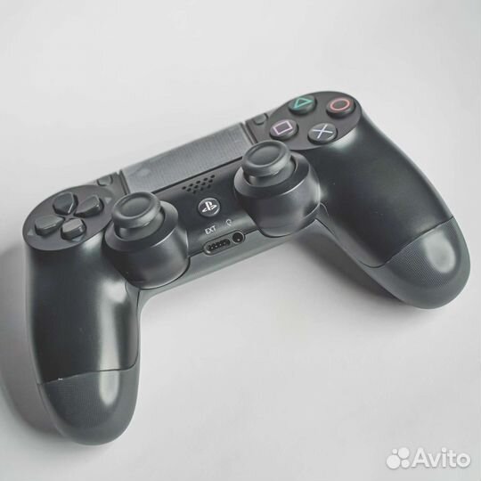 Джойстик Sony PS4