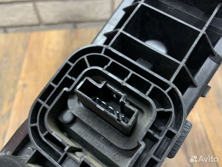 Renault Duster (2012) Плата фонаря LH RH