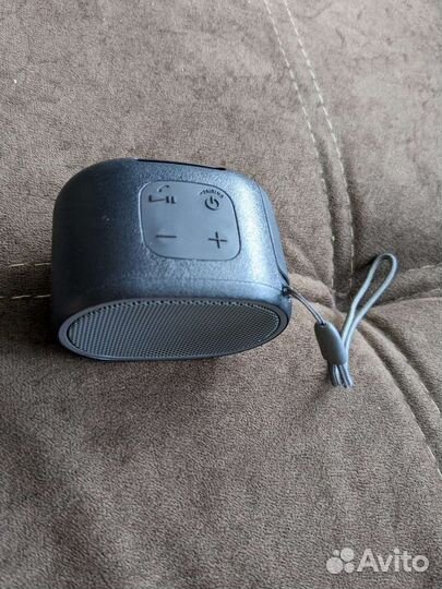 Портативная колонка Sony SRS-XB01 черный