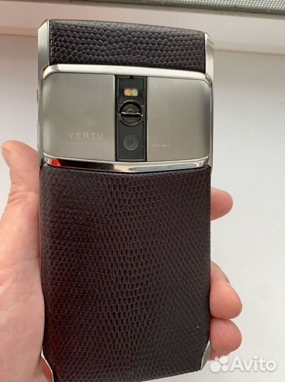 Телефон Vertu