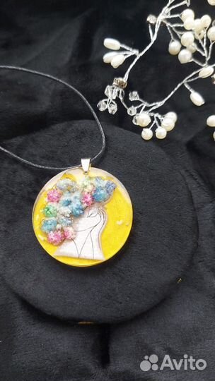 Кулон, сухоцвет в эпоксидке