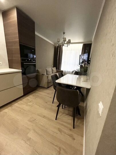 2-к. квартира, 50 м², 8/10 эт.