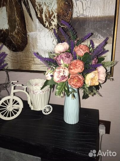 Букет из пионов в вазе