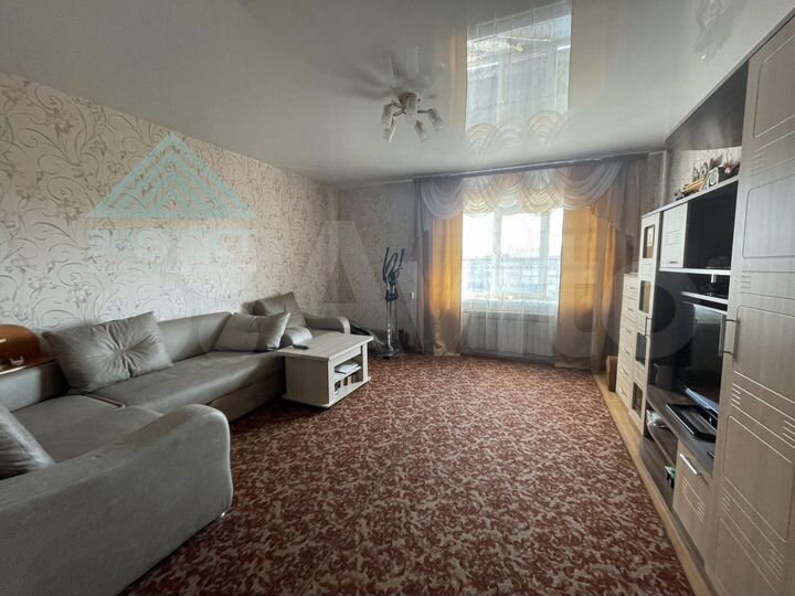 Доля в 3-к. квартире, 79,9 м², 5/5 эт.