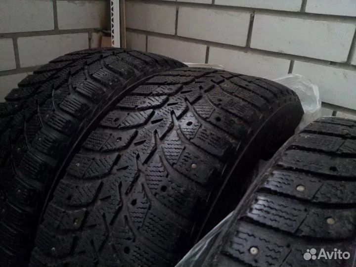 Goodyear Ultra Grip HP 265/65 R17