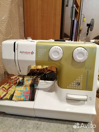 Швейная машина Janome бу