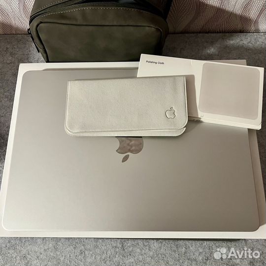Macbook Air m2 16 256