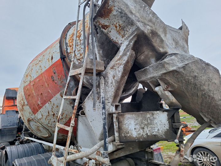 Автонобитоносмесител