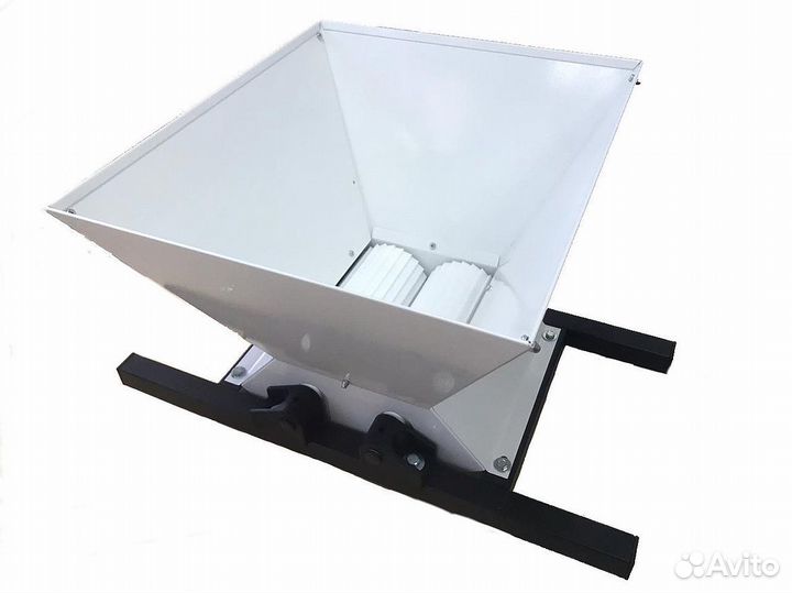 Дробилка винограда роликовая ручная