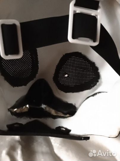 Фурсьют скалл дог маска