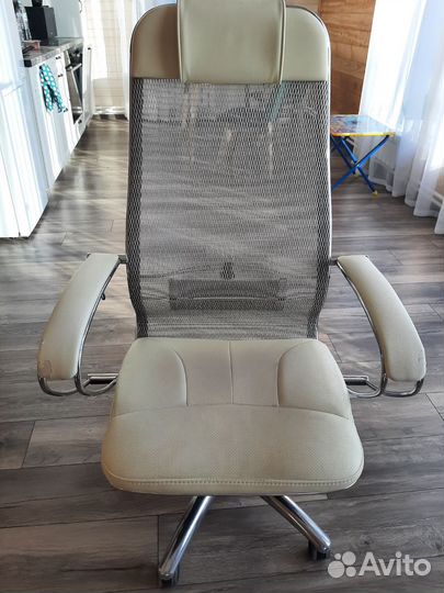 Компьютерный стул