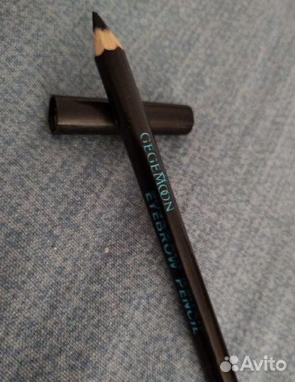 Новый карандаш для глаз