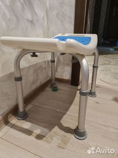 Стул для мытья пожилых людей