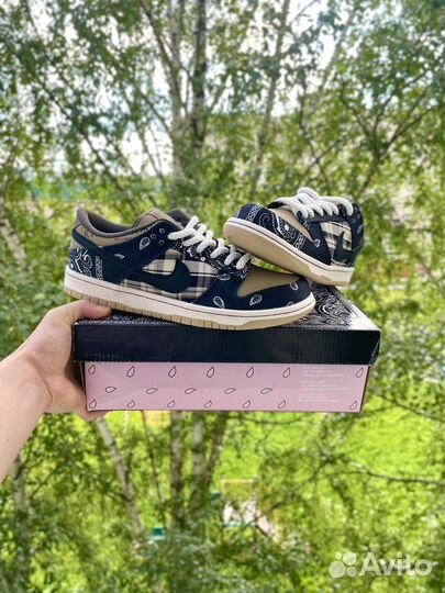 Кроссовки Nike SB Dunk Low Travis Scott