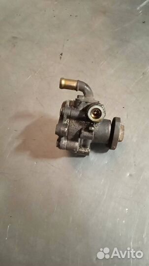 Насос гидроусилителя руля Volkswagen Golf 4 2003