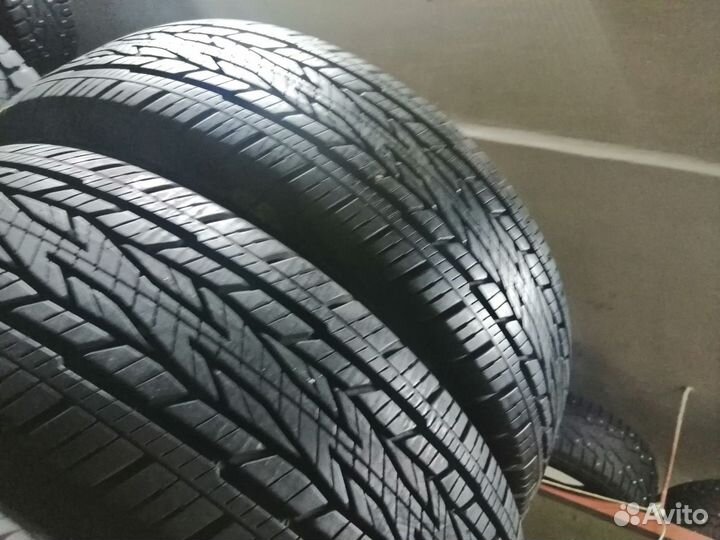 Continental ContiCrossContact LX2 215/65 R16