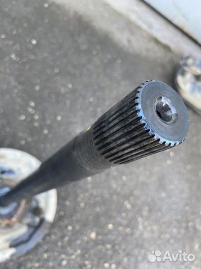 Полуось задняя правая Toyota Hilux 8 2GD-FTV 2.4D