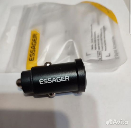 Автомобильное зарядное устройство для телефона