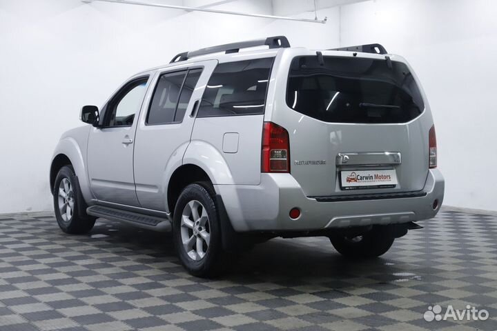 Nissan Pathfinder, 2012