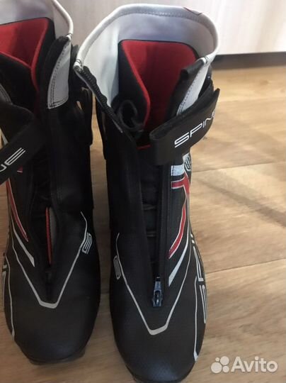 Лыжные ботинки spine concept skate