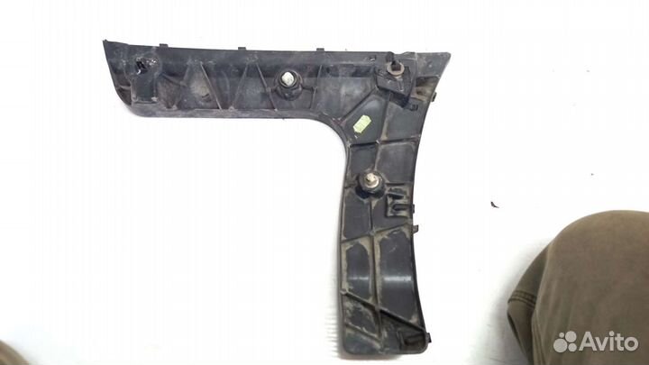 Кронштейн заднего бампера левый Audi A6 c7 Quattro