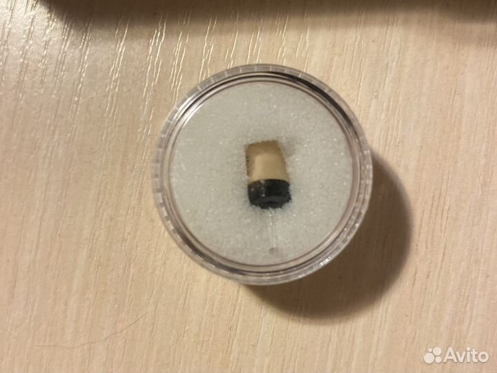 Микронаушник капсульный