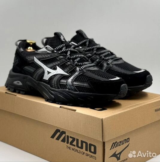 Кроссовки мужские черные Mizuno Fiyi TL