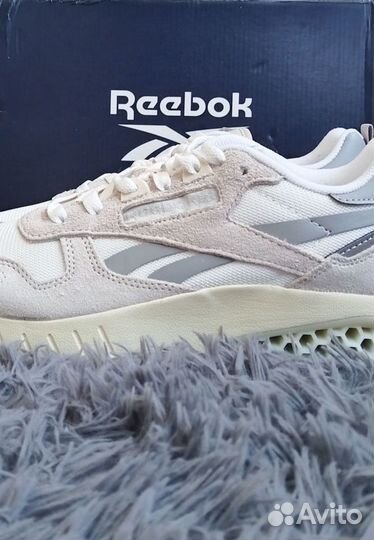 Кроссовки мужские Reebok classic 44 размер