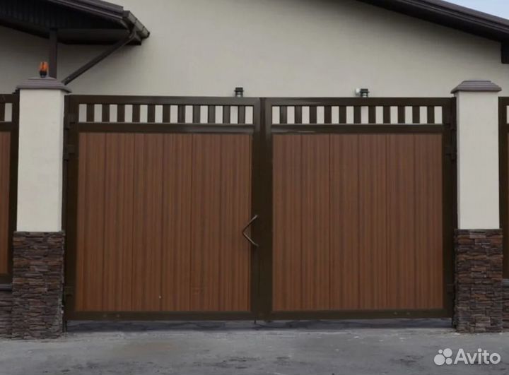 Распашные алюминиевые ворота с заполнен (Prestige)