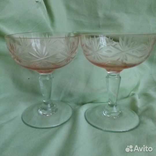 Креманки мороженицы цветное стекло 2шт