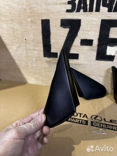 Накладки крыльев Toyota оригинал идеал