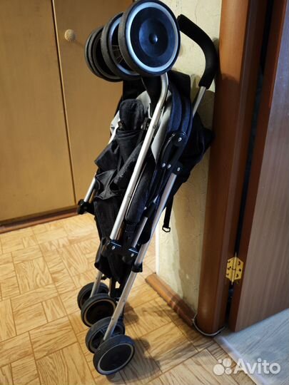 Прогулочная коляска трость