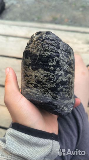 Образец в коллекцию минералов