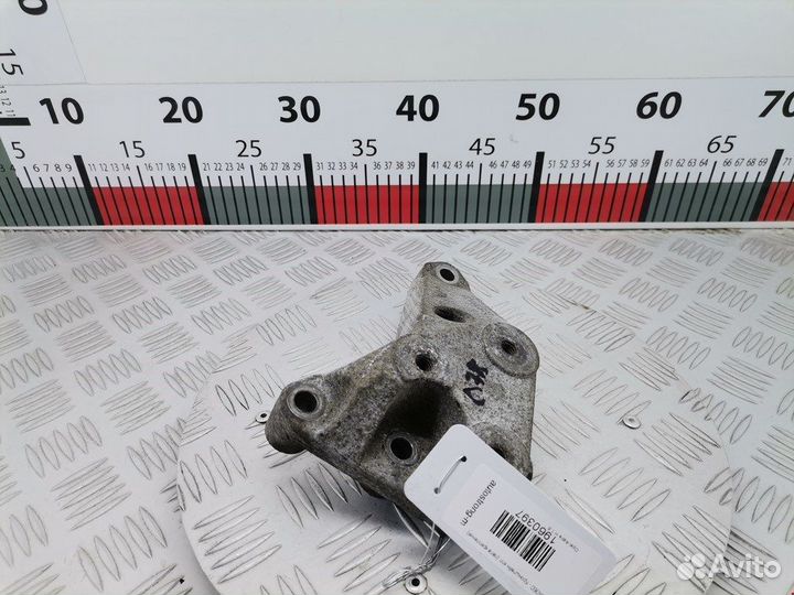 Кронштейн для Opel Astra H