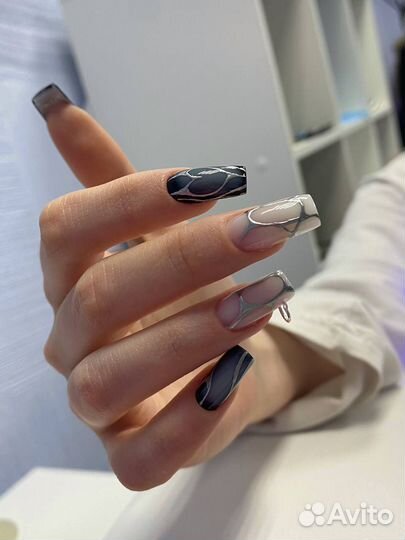 Мастер маникюра