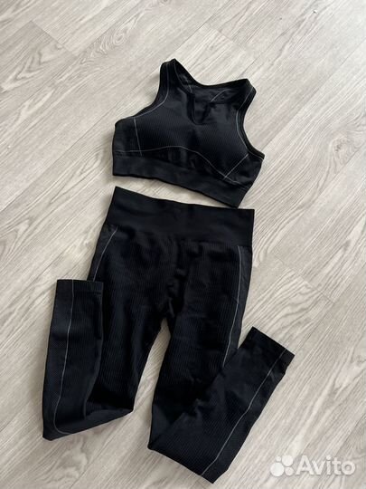 Костюм для фитнеса