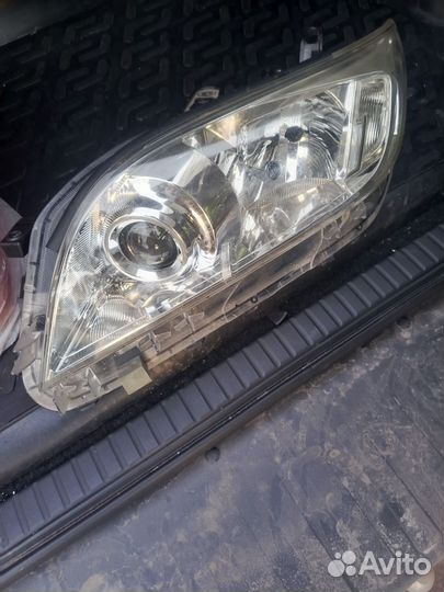 Фара левая rav 4