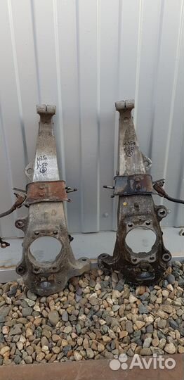 Поворотный кулак Инфинити М35х Y50