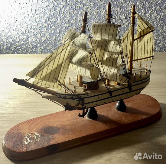 Корабль сувенирный 