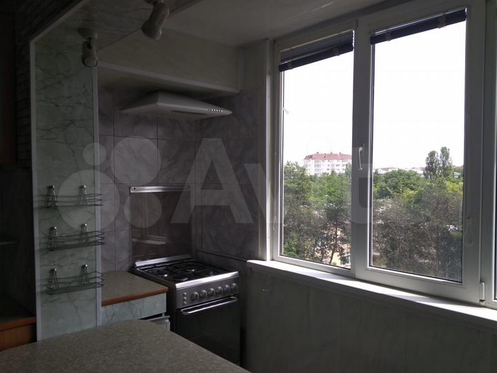 2-к. квартира, 52 м², 5/5 эт.