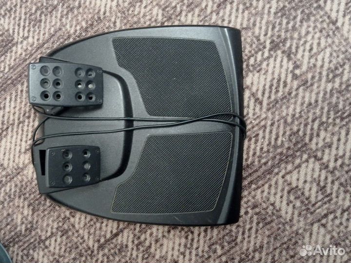 Игровой руль logitech momo racing 900