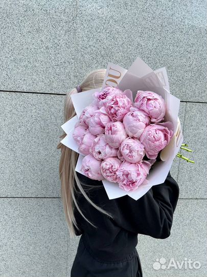 Букеты из отборных пионов