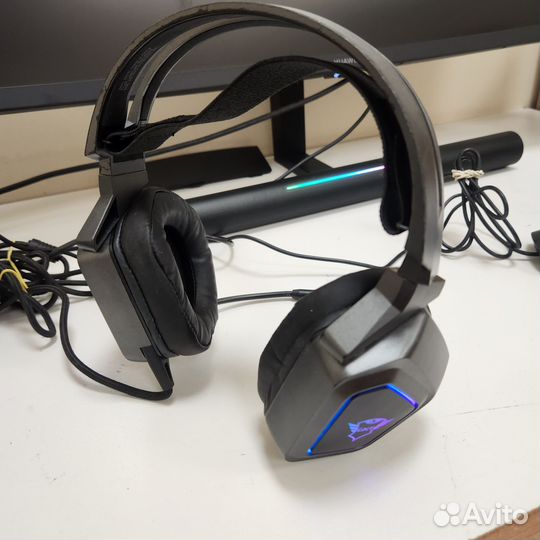 Игровые наушники Trust GXT 450 Blizz