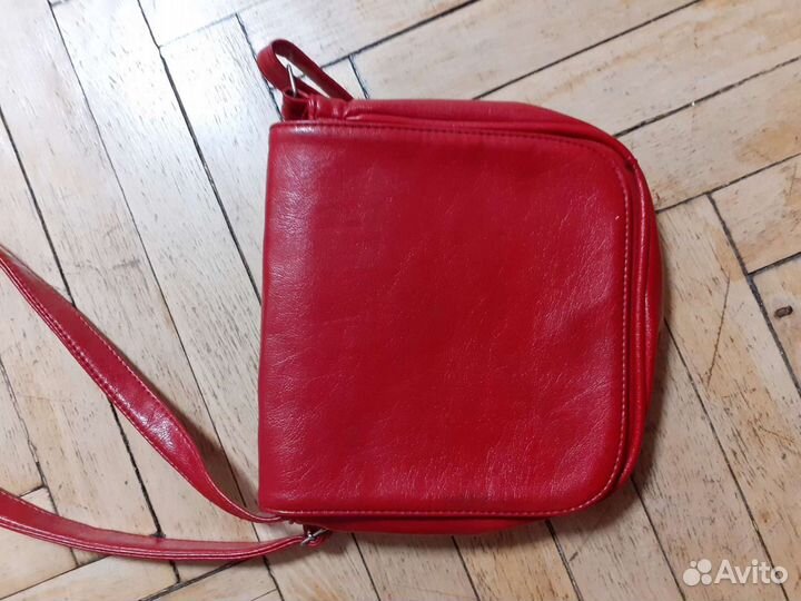 Сумка красная